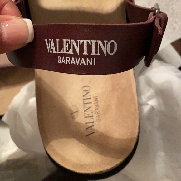 Valentino Garavani Men’s logo sandals sZ 44 $695 NIB - Picture 8 of 9